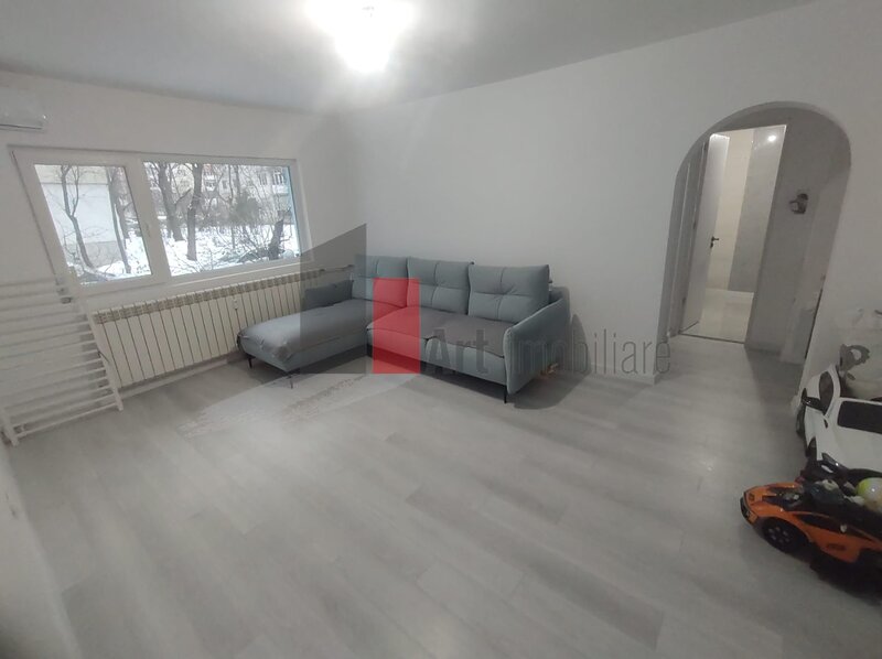 Drumul Gazarului - Giurgiului Vanzare apartament 2 camere semidecomandat